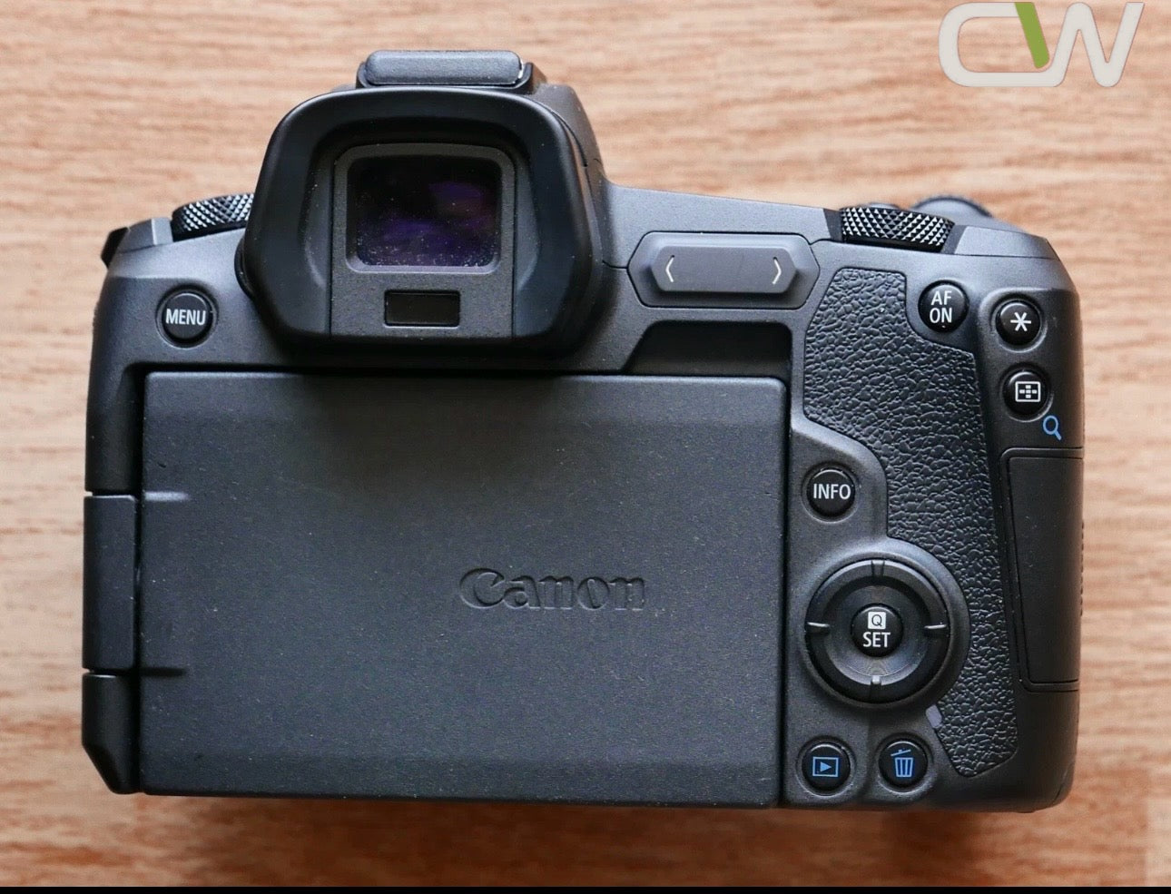 Canon R like new + mount