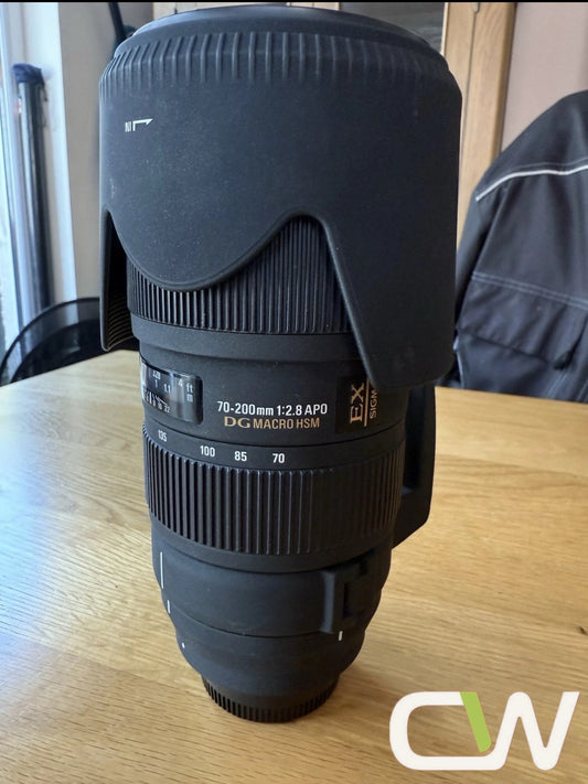 Sigma EX 70-200mm f/2.8 APO DG Macro HSM Telephoto Zoom Lens for Nikon F Mount