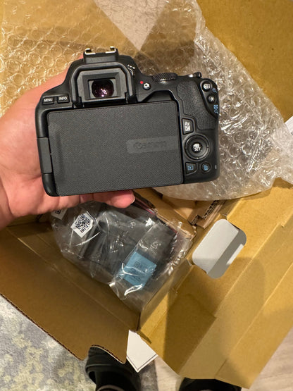 Canon 250d like new Boxed - Camera World